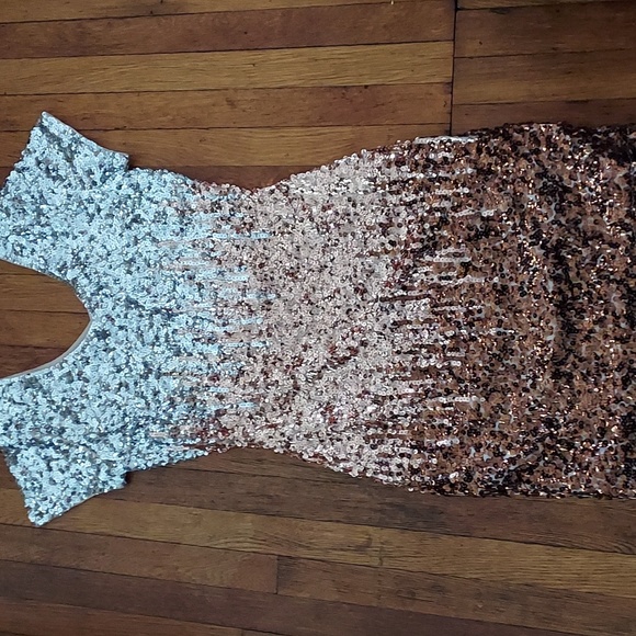 Maner Dresses & Skirts - Sequin dress - Silver / Rose Gold / Coffee - Minerals size medium - Eras - NWT